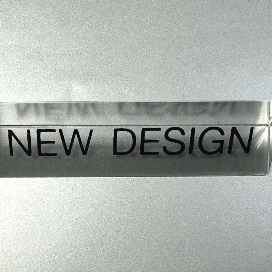 Nameplate / PLastic / Pyramid / 60 x 13 x 13